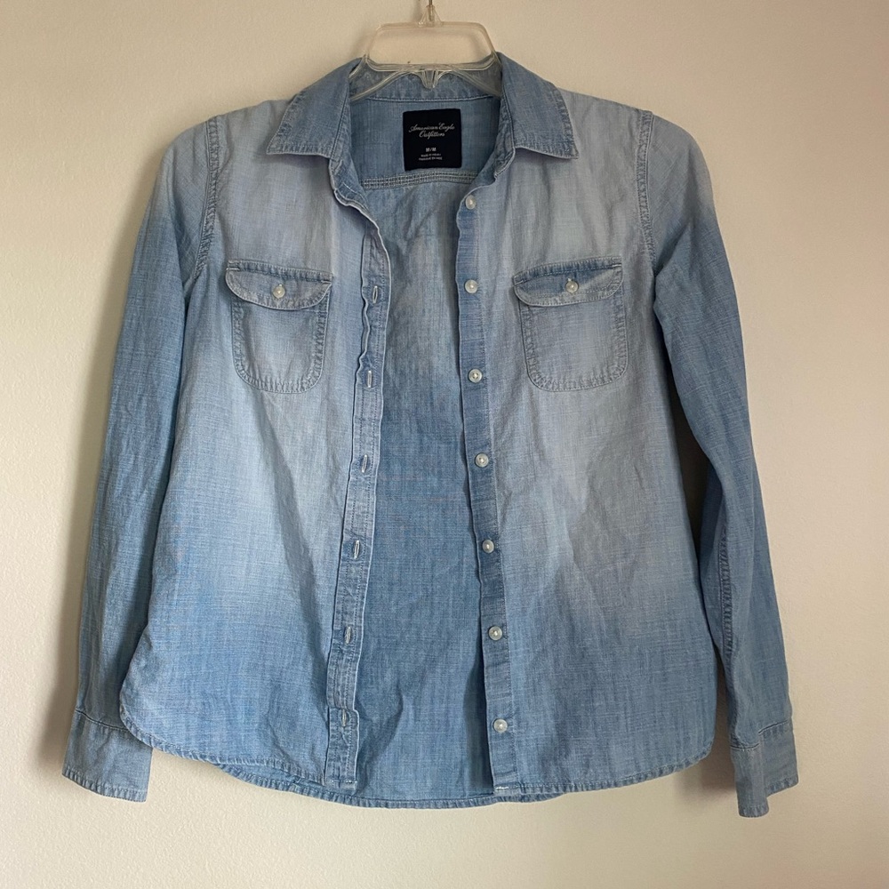 american eagle outfitters chambray demim button up top